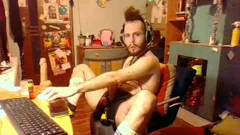 dogwithamohawk online show from January 21, 3:50 pm