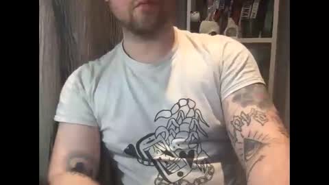 Snapshot of dolce555 chatting on February 1, 3:18 pm dolce555 online show from February 1, 3:18 pm