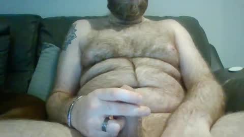 Snapshot of dom91070 chatting on February 19, 12:22 pm dom91070 online show from February 19, 12:22 pm