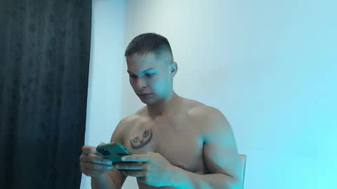 Domimick Crawford online show from February 23, 11:25 pm