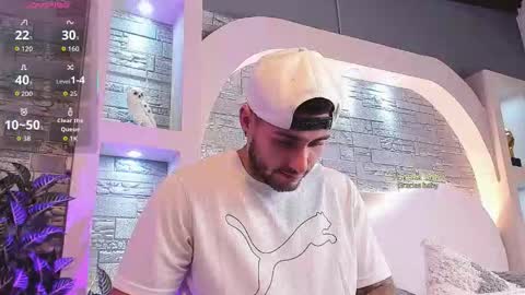 dominic de luca online show from December 3, 3:34 am