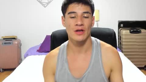 Snapshot of dominic_radccliffe chatting on September 15, 3:19 am Your real love online show from September 15, 3:19 am