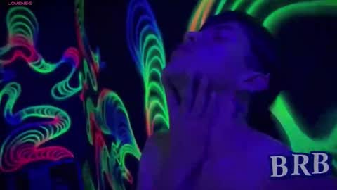 DOMINIC PRINCE   online show from September 26, 3:04 am