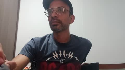 don__chi online show from December 21, 12:42 am