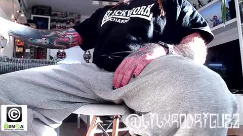 Snapshot of dondehaypelohayalegria chatting on January 9, 3:55 pm I DIGZ  .K.. D  .K.. PIG PPP online show from January 9, 3:55 pm