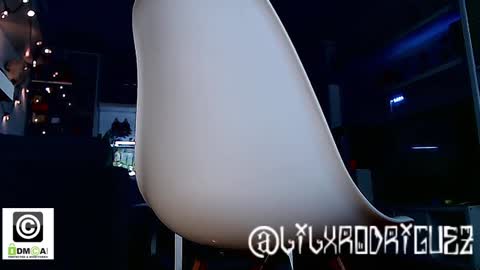 Snapshot of dondehaypelohayalegria chatting on January 23, 4:05 pm I DIGZ  .K.. D  .K.. PIG PPP online show from January 23, 4:05 pm