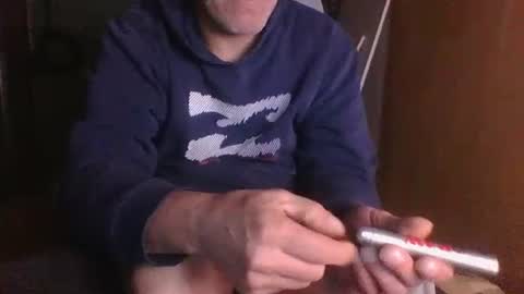 Snapshot of dontwalkonthegrass2 chatting on January 5, 6:13 pm frenchfirefighter online show from January 5, 6:13 pm