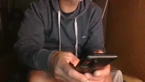 Snapshot of dontwalkonthegrass2 chatting on February 27, 12:02 pm frenchfirefighter online show from February 27, 12:02 pm