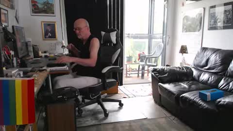 dopeleaf2 online show from October 2, 11:03 am