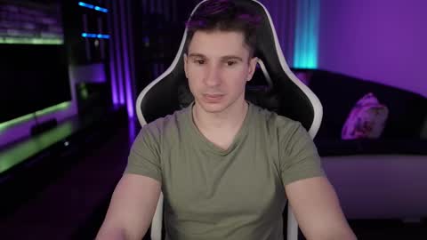 Dorian Reyes online show from February 22, 11:21 pm