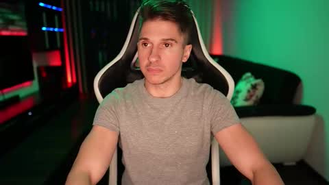 Dorian Reyes online show from October 24, 11:06 pm