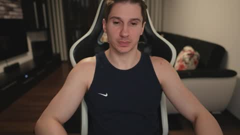 Dorian Reyes online show from April 6, 9:26 pm