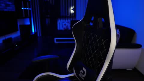 Dorian Reyes online show from September 28, 12:19 am