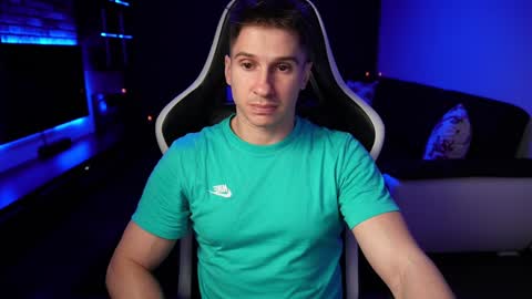 Dorian Reyes online show from January 5, 10:50 pm