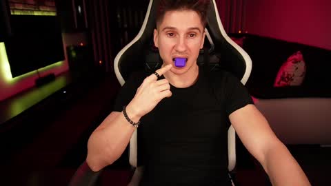 Dorian Reyes online show from January 6, 11:31 pm