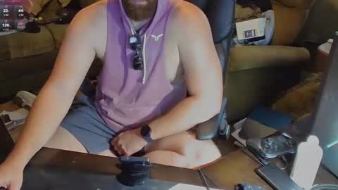 Snapshot of dotyoureyezez chatting on October 28, 6:43 pm DotYourEyezez  online show from October 28, 6:43 pm