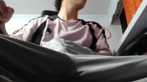 douglas_drake online show from December 12, 6:14 am