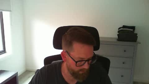 downunderwonder13 online show from November 28, 4:04 am