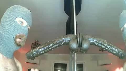 dpthroatorallybi online show from February 13, 5:57 am