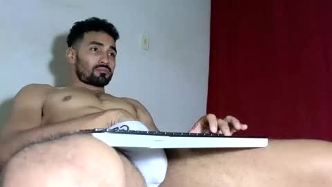 Snapshot of drakesonxx chatting on October 26, 11:29 pm Andrs  Independent Model online show from October 26, 11:29 pm