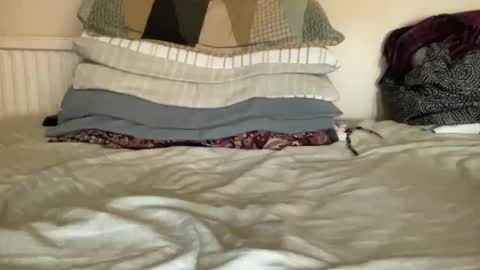 Dreads online show from April 21, 11:11 pm