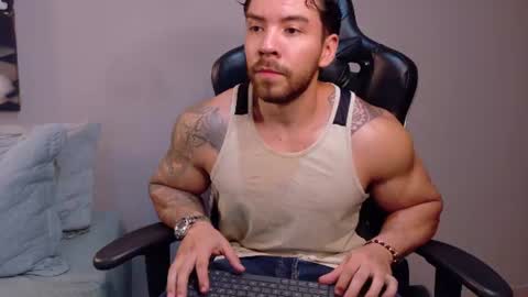 cris online show from June 16, 11:07 pm