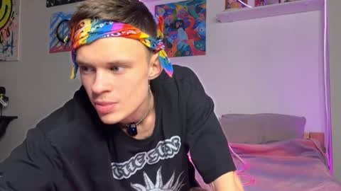 Snapshot of dreamyadam chatting on October 28, 2:19 pm Adam Dream online show from October 28, 2:19 pm