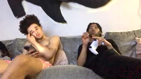 2xTheTrouble online show from March 20, 9:07 pm