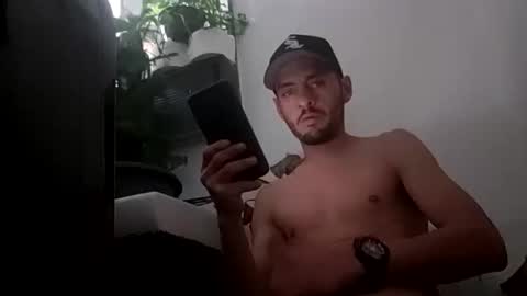 duane_trill013 online show from February 11, 10:37 pm