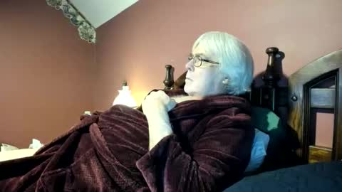 Doug online show from November 6, 2:36 am