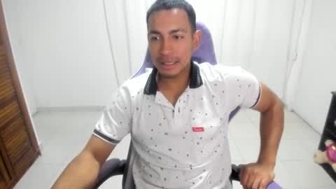 Snapshot of duilber chatting on October 24, 3:14 pm Duilber online show from October 24, 3:14 pm