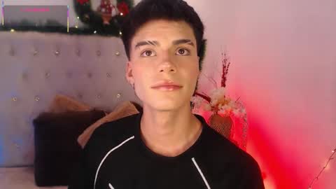 Dulcey online show from December 16, 5:03 am