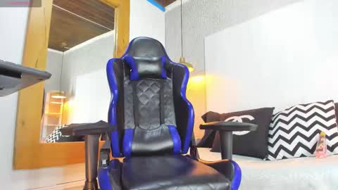 DUSAN  GREY online show from February 24, 4:13 am