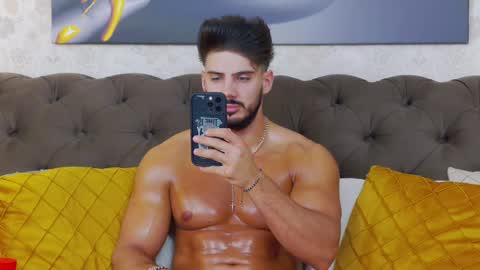 Dustin online show from January 16, 8:03 pm