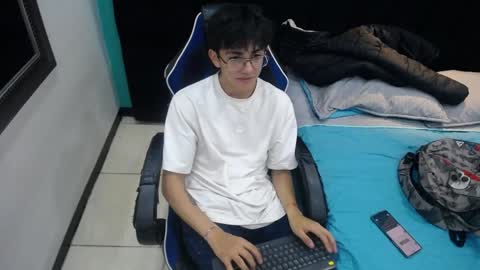 DustynFox online show from January 29, 4:15 am