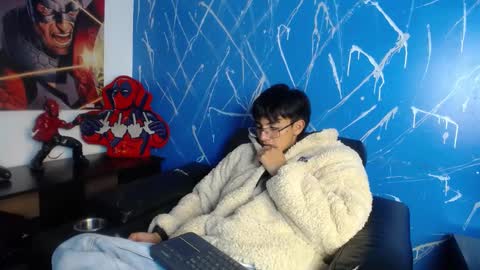 DustynFox online show from January 3, 3:27 am