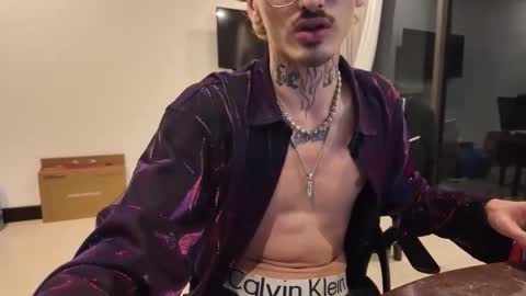 lokisweet online show from January 12, 7:40 pm