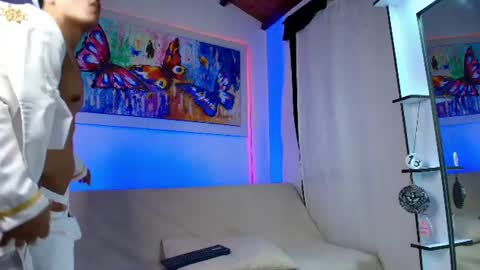 dwayne_esteven10 online show from June 13, 12:19 am