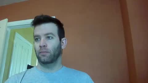 Snapshot of dweav240 chatting on February 4, 5:12 pm dweav240 online show from February 4, 5:12 pm