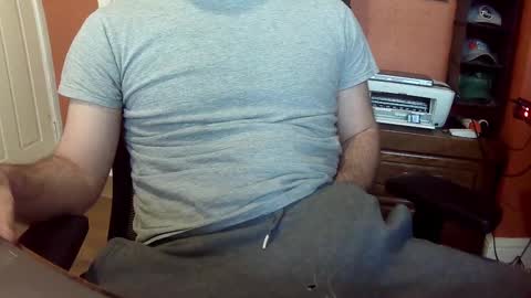 Snapshot of dweav240 chatting on October 24, 6:31 pm dweav240 online show from October 24, 6:31 pm