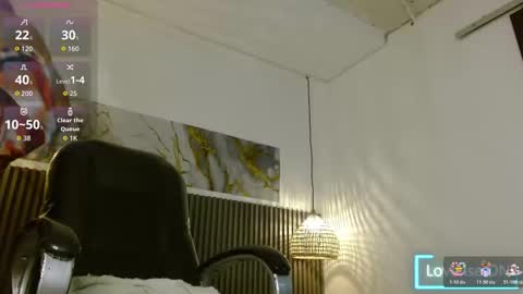 dyla_n18_ online show from October 26, 2:13 am