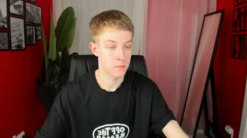 Dylan online show from April 21, 10:21 am