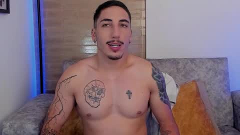 Bryan model independient online show from November 22, 12:21 am