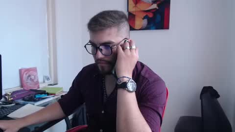 dylanhot10 online show from February 4, 7:55 pm