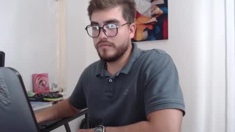 dylanhot10 online show from December 12, 9:04 pm