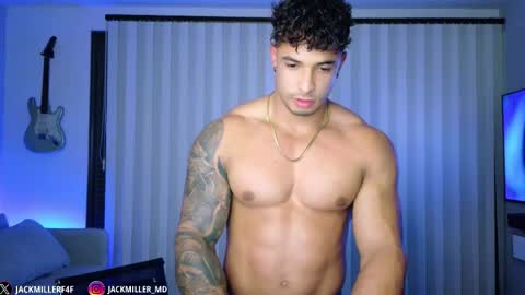 Snapshot of dylanrivera_ chatting on October 25, 12:45 am Dylan Rivera online show from October 25, 12:45 am