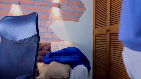 D Y L A N online show from March 18, 2:25 am