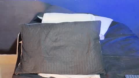 ---DYLAN--- online show from March 26, 2:04 am