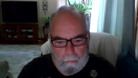 earl52 online show from July 26, 1:19 pm