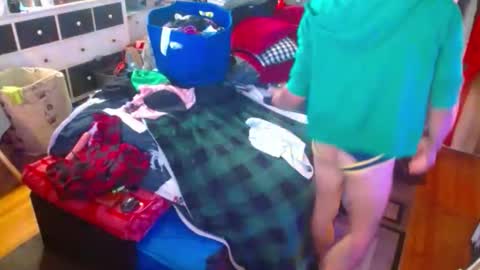 eastbayboy57 online show from November 28, 3:36 pm